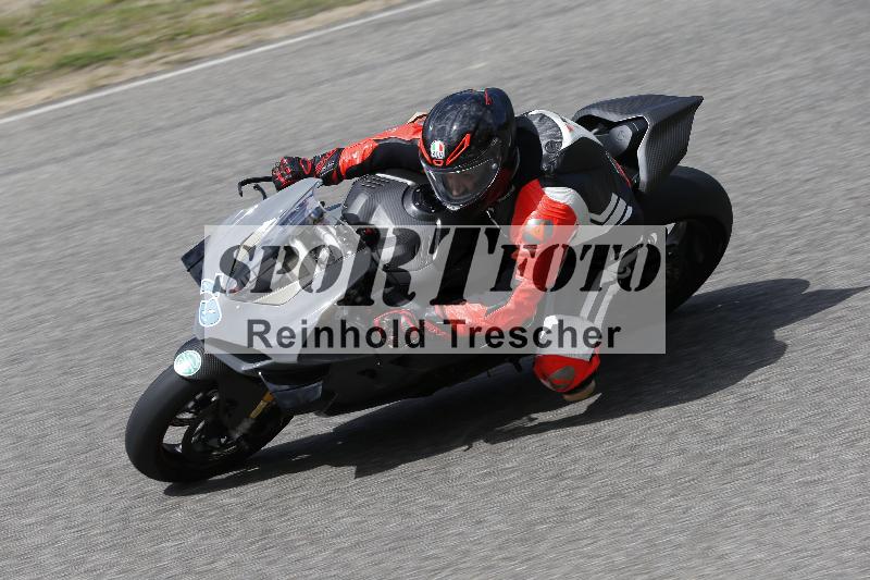 /09 19.04.2026  Caremotion get faster ADR/Gruppe gruen/79